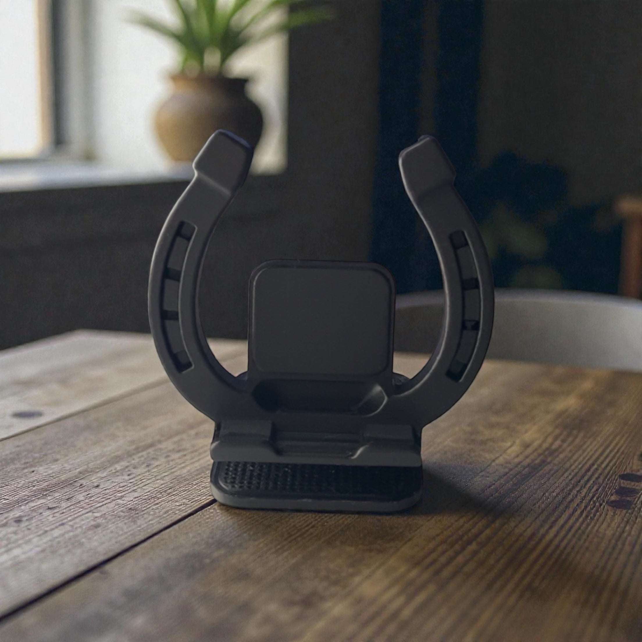 Lucky Horseshoe Phone Stand